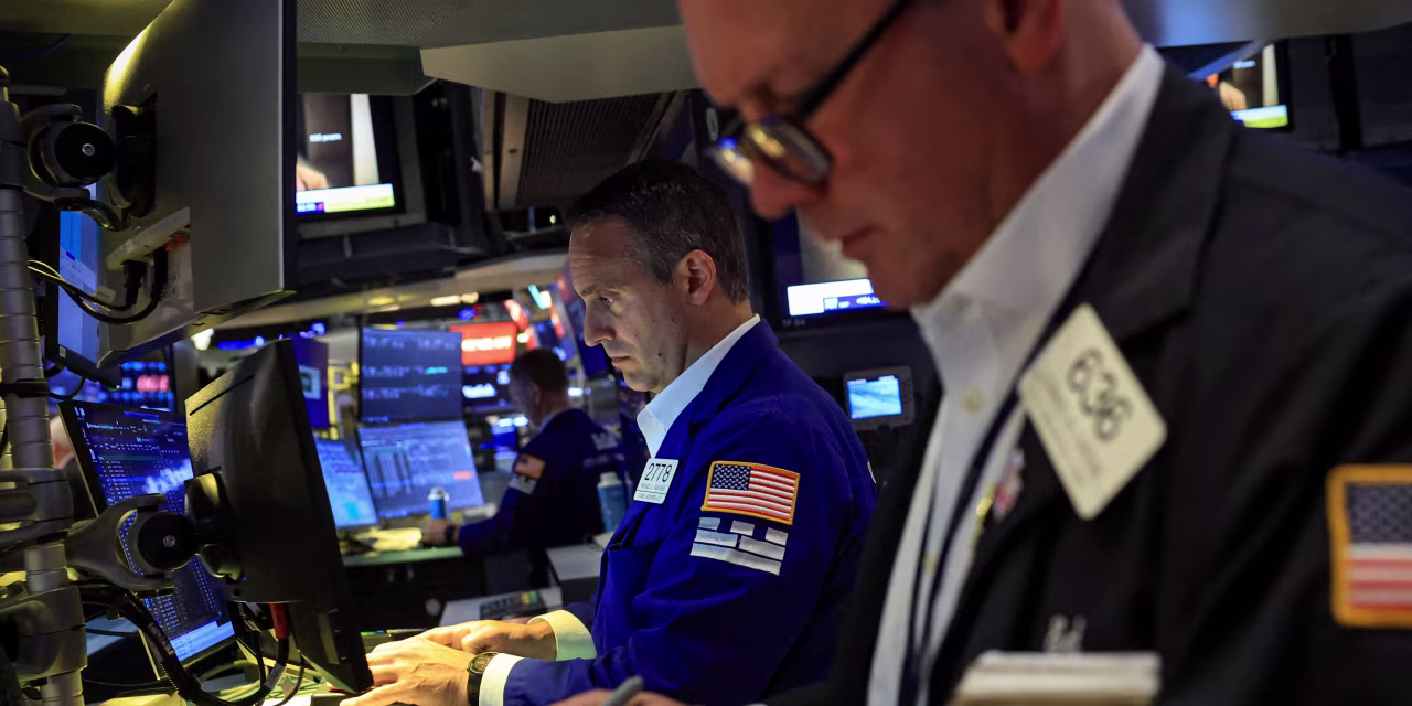 Stocks Retreat as Fears Deepen About Strength of AI Boom