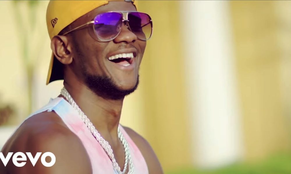 Toofan - Toofan - Money (Clip Officiel)