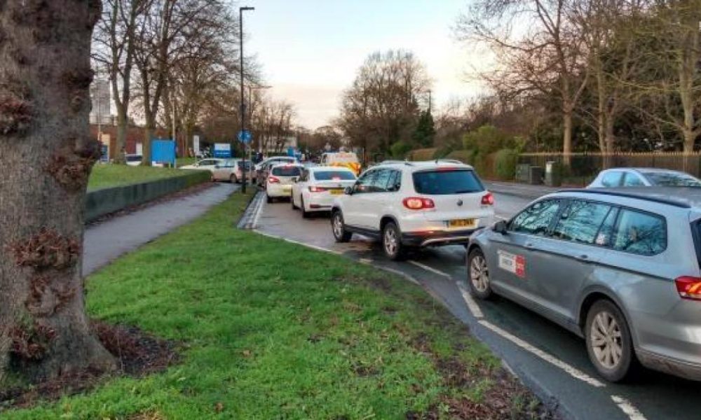York Hospital traffic congestion as Press readers give views