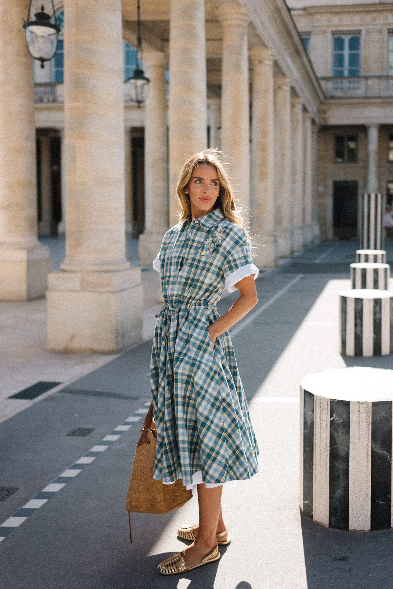 The Summer Carryall Look - Julia Berolzheimer