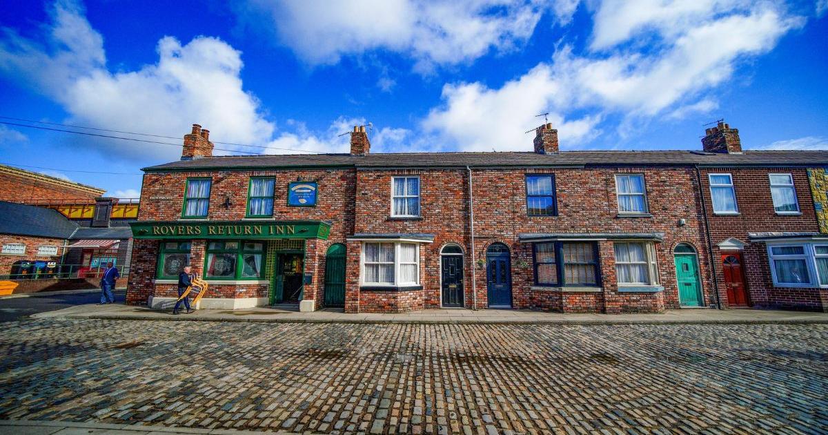 Coronation Street's Rhea Bailey marries Darren Everest