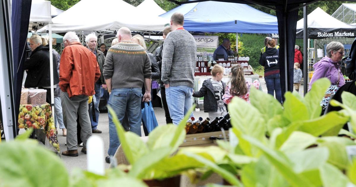 Heaton Fold Garden Centre and Crofters craft and artisan markets back