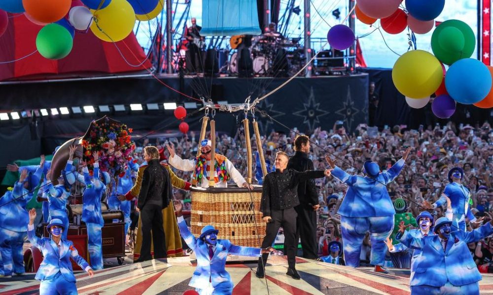 Take That Sunderland LIVE - Build up as band return to Wearside