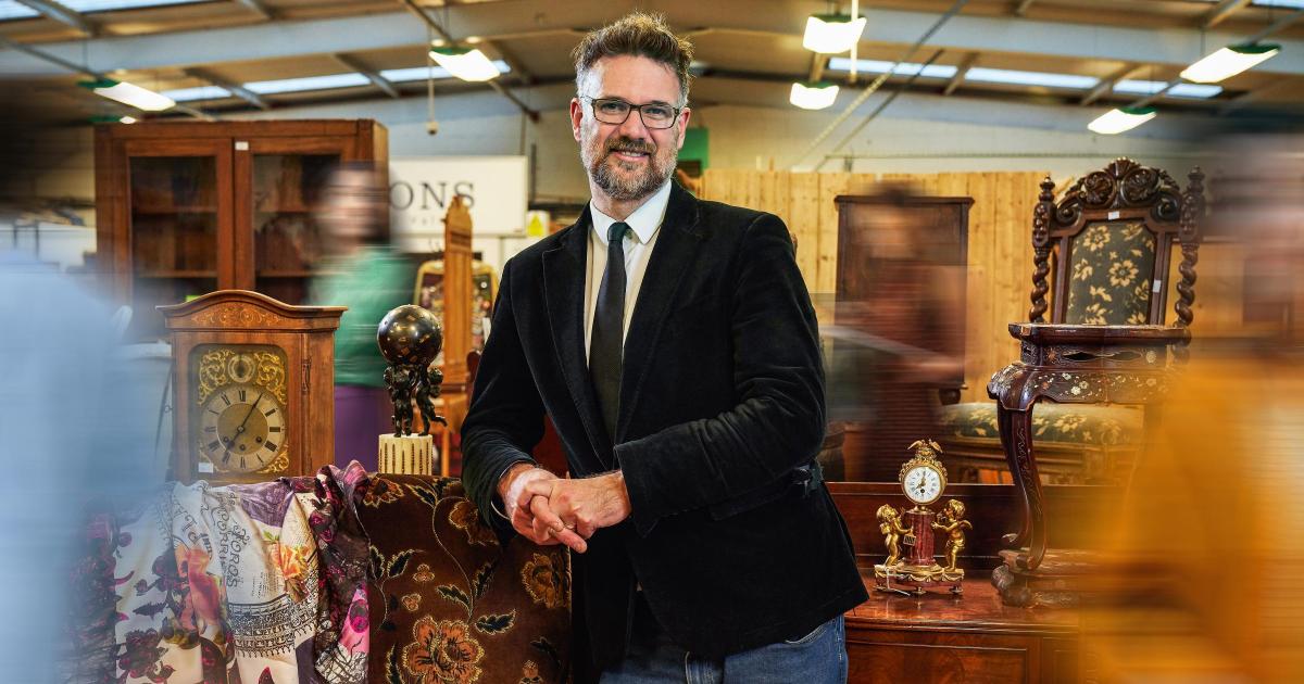 Charles Hanson hosts antiques valuation day in Helmsley