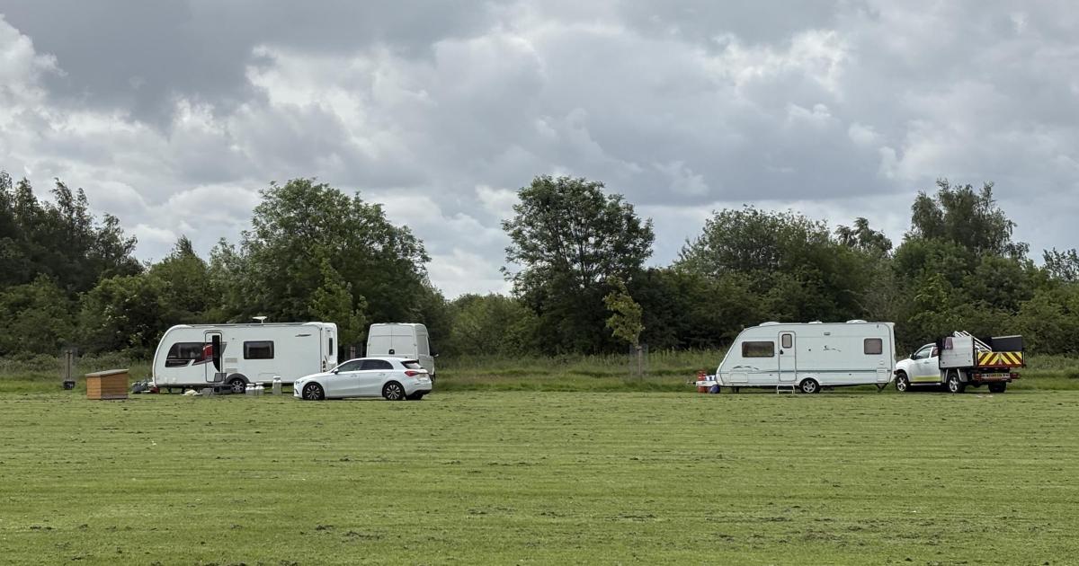 Traveller encampment moved onto Breightmet playing field
