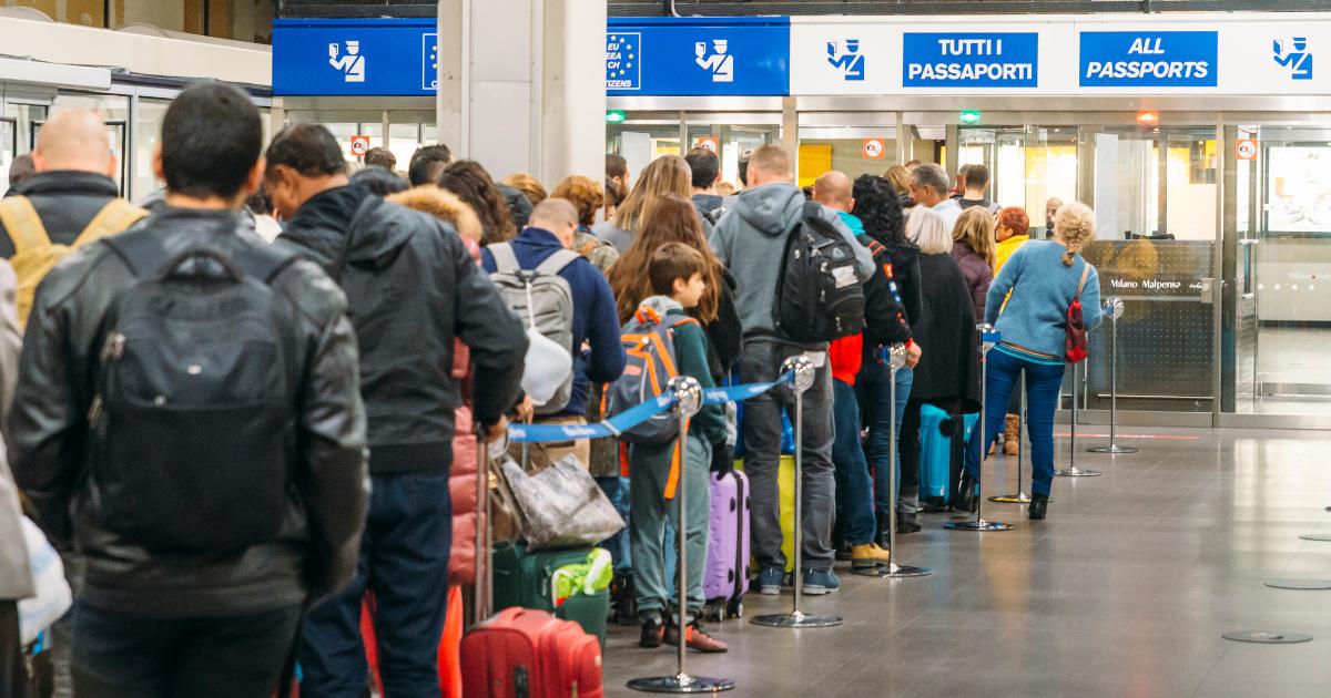EES delays to continue amid reports of 6-hour airport queues