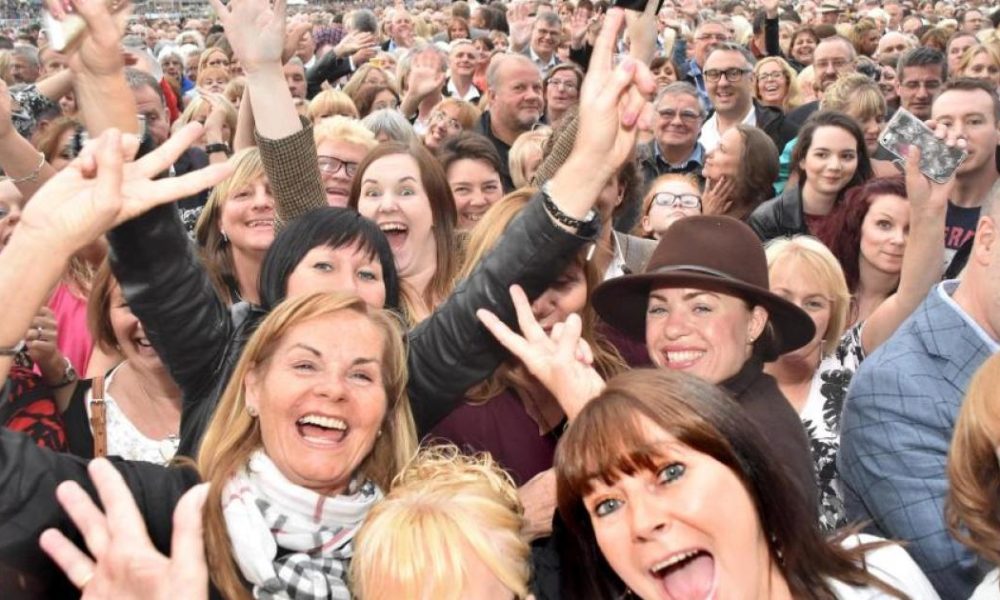 Remembering the huge gigs that have rocked York Racecourse