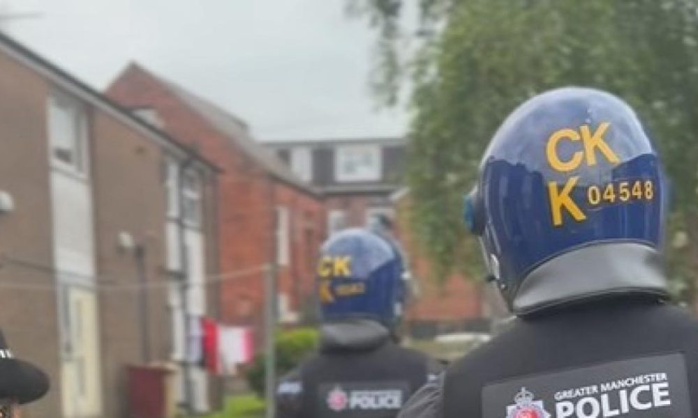 Police raid property in Halliwell as part of drugs investigation