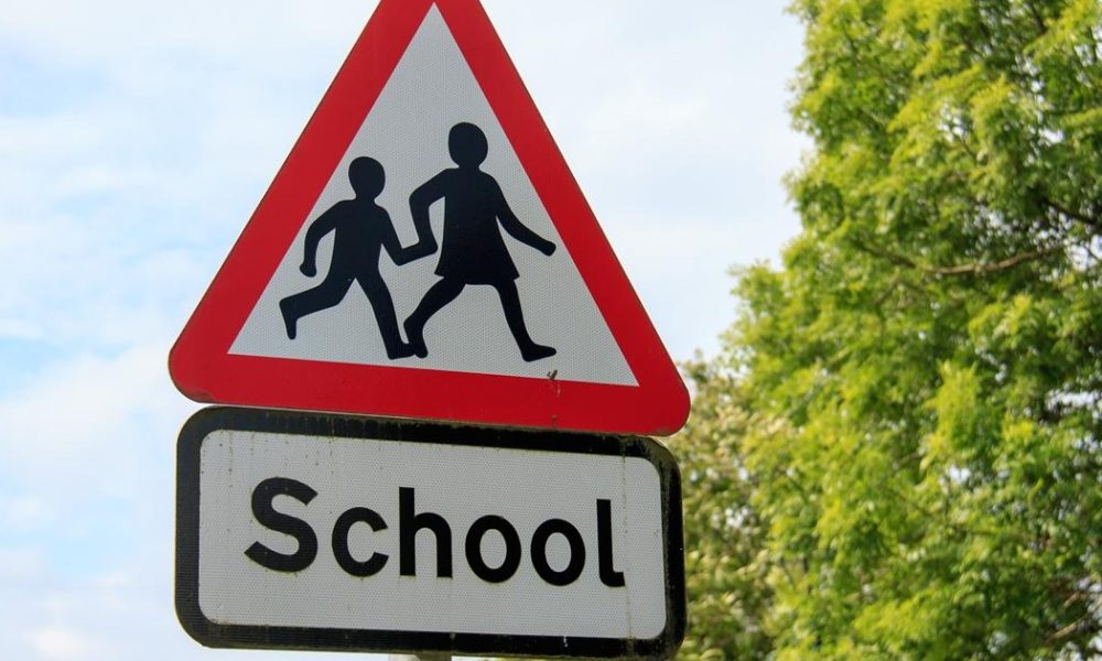 Will school stay open during the red warning UK heatwave?