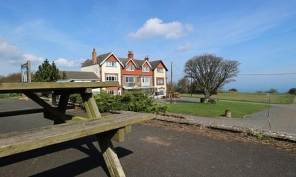 TripAdvisor - Ravenscar Tearooms branded "little gem"
