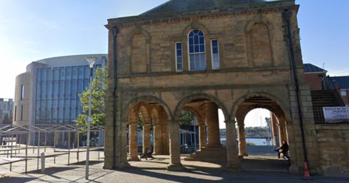 Hundreds back revival of South Shields Old Town Hall