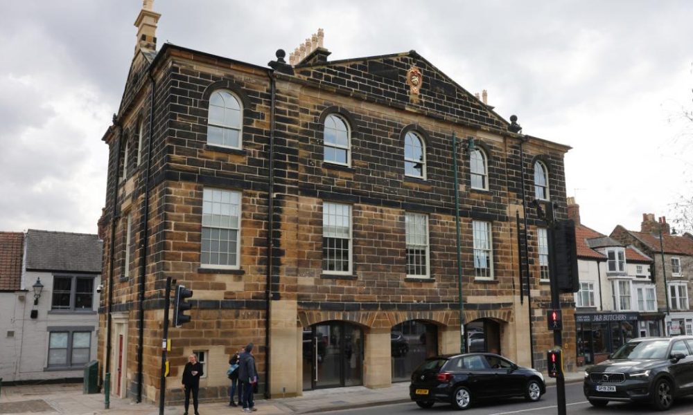 Approval for new deli and restaurant in Guisborough Town Hall