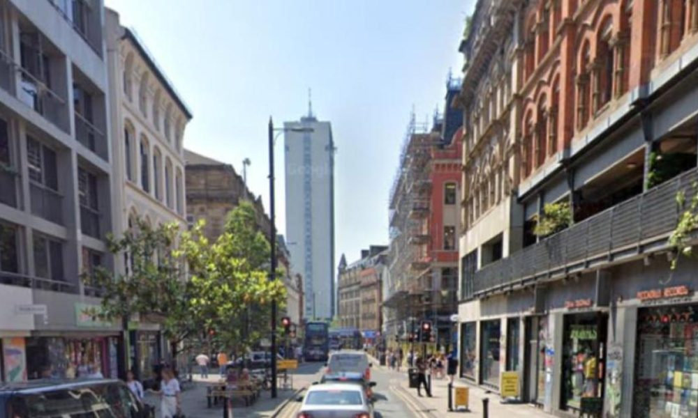 Man taken to hospital after stabbing on Oldham Street