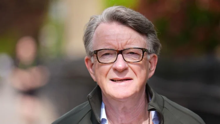 Mandelson Said The Starmer Operation Needed 'Complete Revamp', New Messages Show