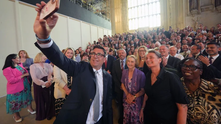 Andy Burnham has little time to prepare for government - he must focus on a clear overall vision