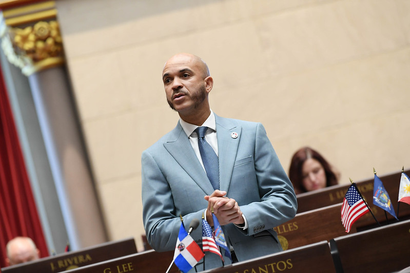 A perennial challenger is again targeting state Assemblyman Manny De Los Santos over residency questions.