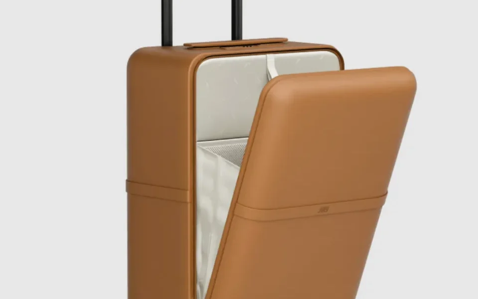 This Top-Down Suitcase Is All You Need For Your Next City Break
