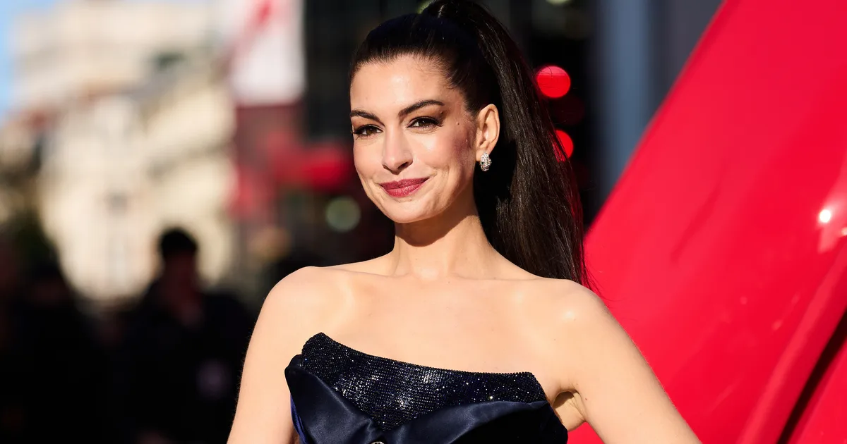 Anne Hathaway Announces She's Pregnant In Sweet Instagram Video