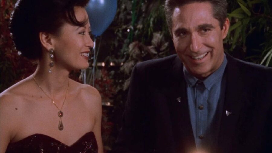 Babylon 5 Turned The Most Controversial Topic In Human History Into An Emmy Winning Story