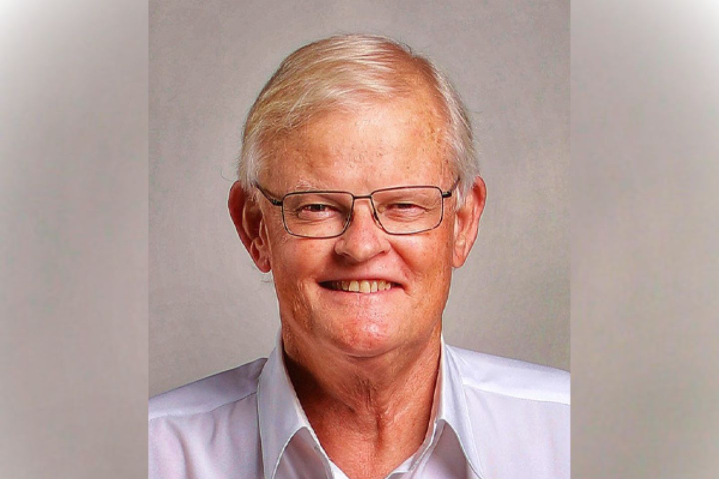 Aviation journalist Geoffrey Thomas dies aged 74
