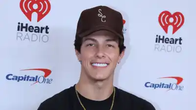 Tayler Holder