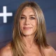 Jennifer Aniston's Go-To $40 Flip-Flops Have Built-In Arch Support