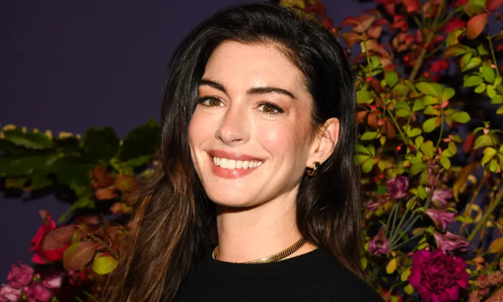 Anne Hathaway Uses Starface Pimple Patches — Shop on Amazon