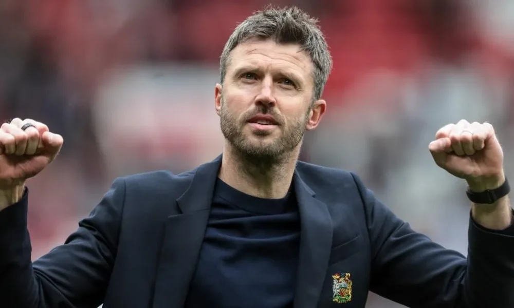 Former Man Utd captain urges Michael Carrick to sign Liverpool legend | Football