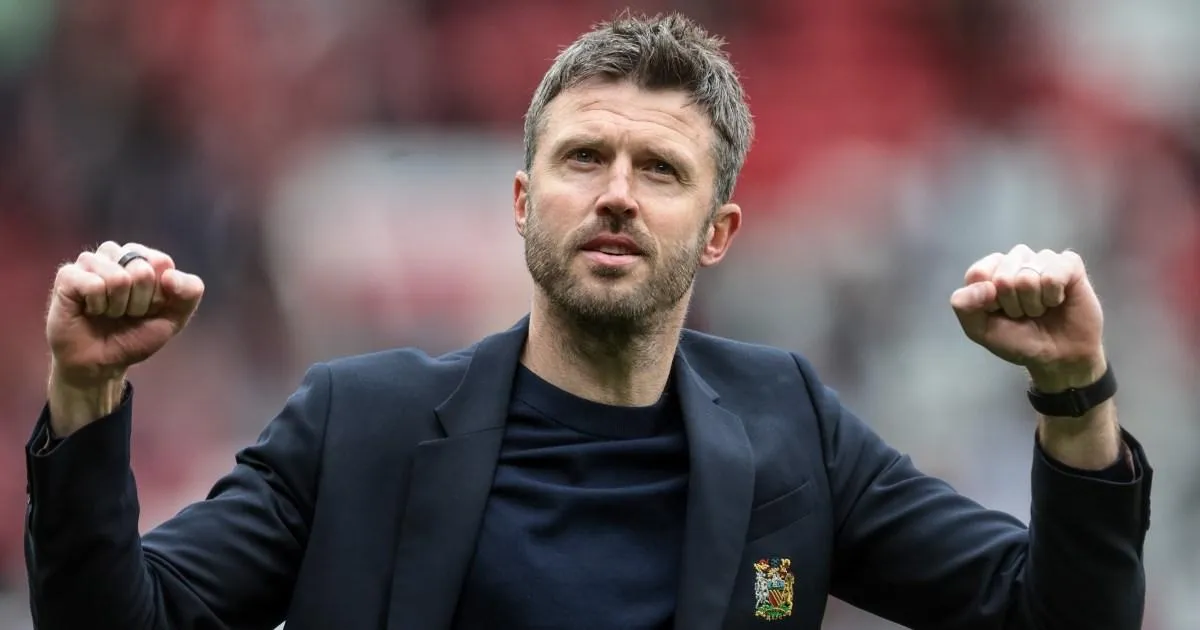 Former Man Utd captain urges Michael Carrick to sign Liverpool legend | Football