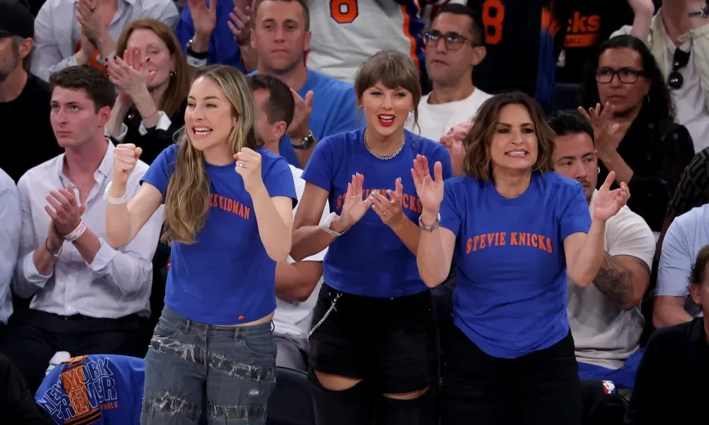 GettyImages-2280985197 Taylor Swift Nearly Crosses Paths With Scooter Braun and Girlfriend Sydney Sweeney at Game 4 of NBA Finals Este Haim Mariska Hargitay
