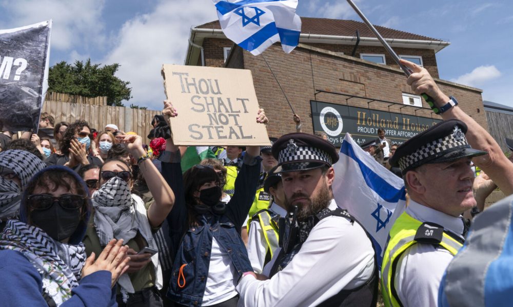 How synagogues became fair game for the Israelophobic mob