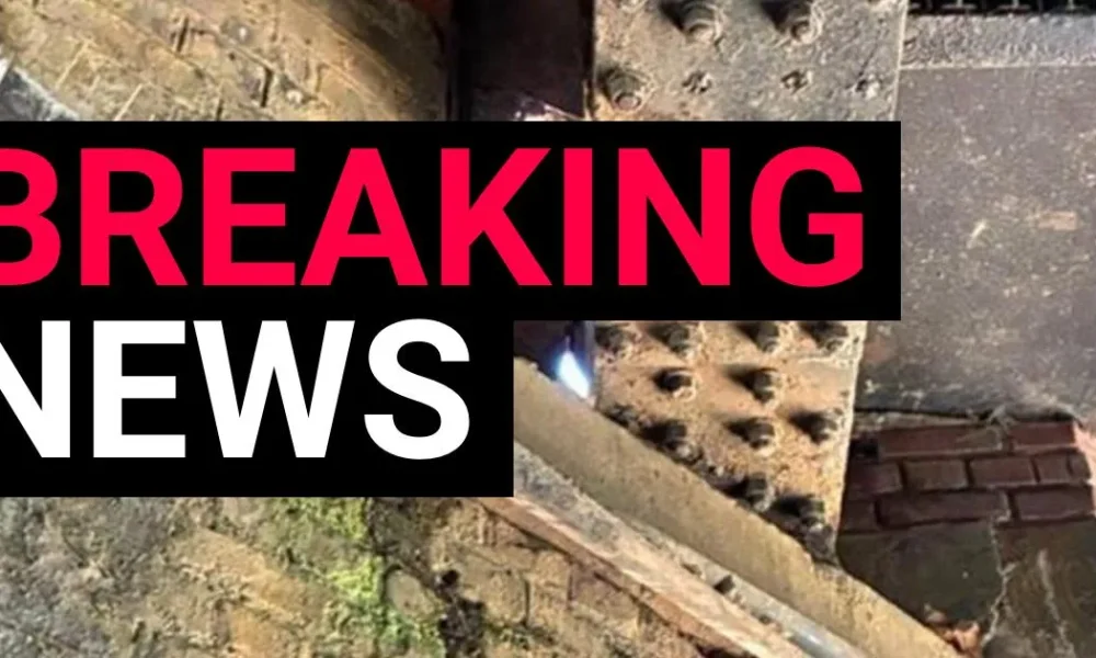 Gatwick sinkholes leave holidaymakers stranded with all London trains cancelled | News UK