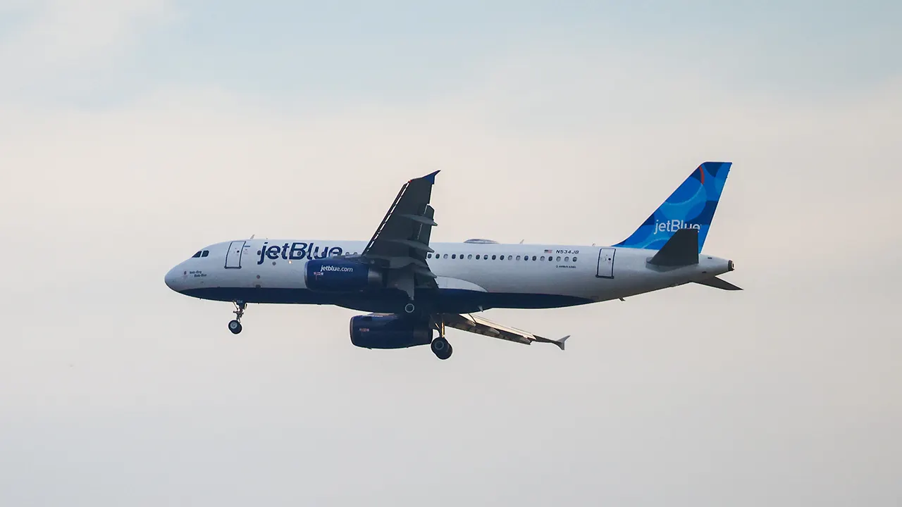 FAA investigates Florida airspace incident involving JetBlue flight