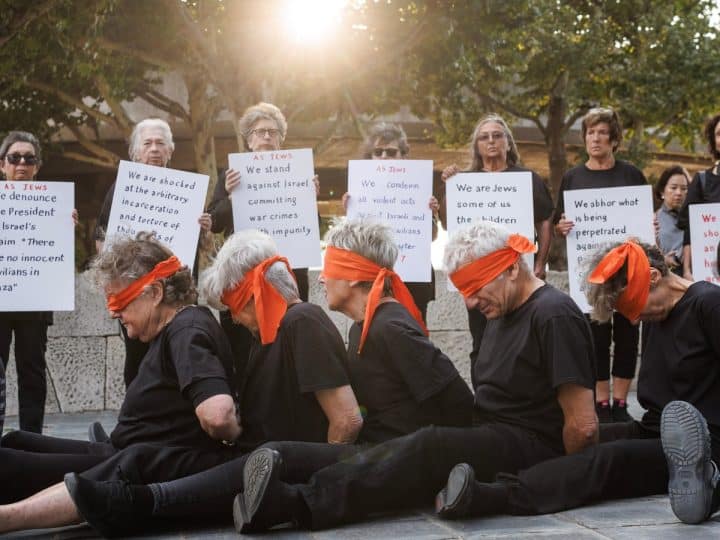 Jewish Peaceniks UK 2024 action on the Southbank