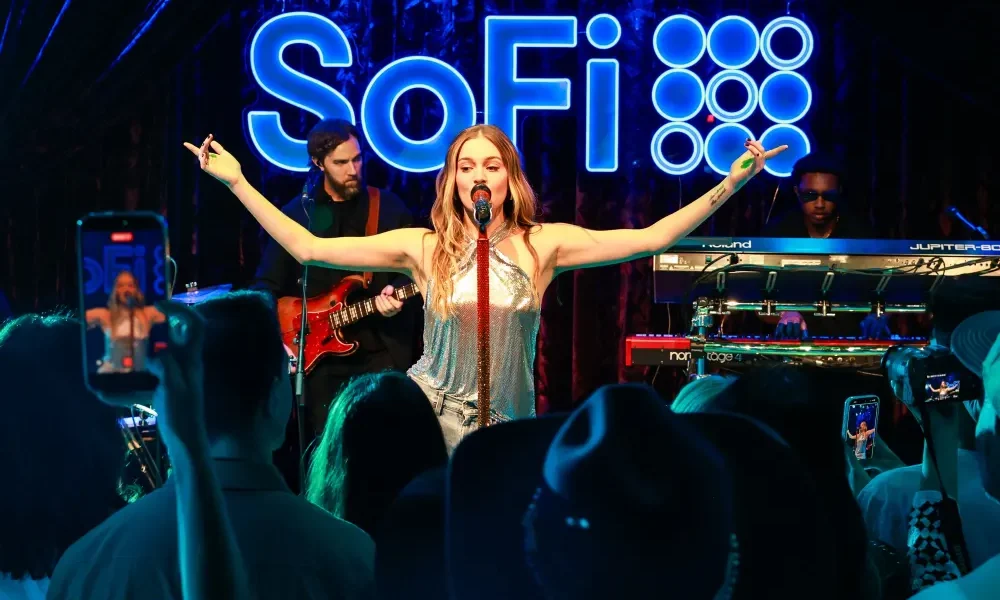 Kelsea Ballerini Says Shes Reconnecting With Independence