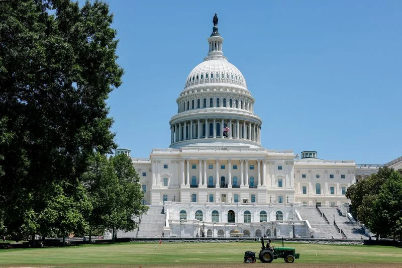 Trump ’anti-weaponization’ fund dominates Senate debate on ICE funding bill