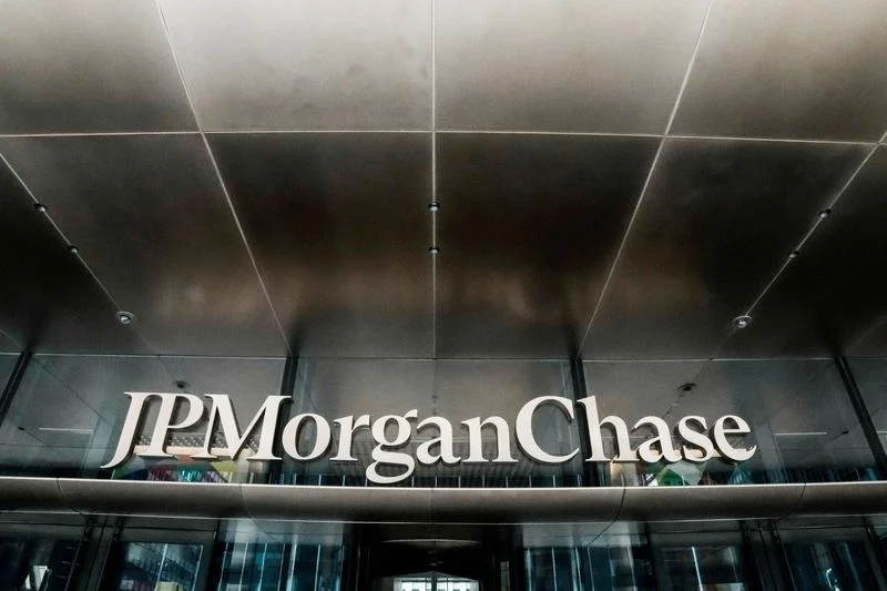 JPMorgan keeping a watchful eye on consumer health, executive says