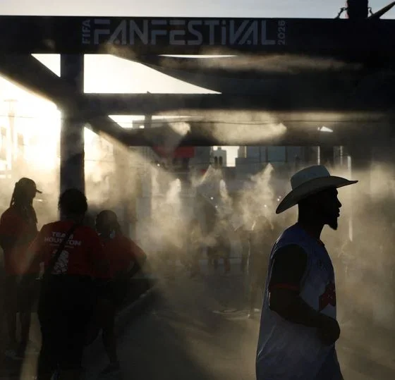 Soccer-Beating the heat no problem for World Cup fans in sweltering Houston