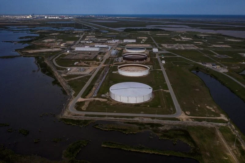 Stocks of oil in US Strategic Petroleum Reserve falls to lowest since 1983