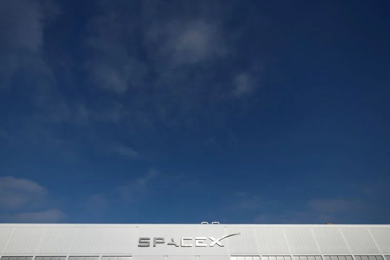 SpaceX vaults past Amazon’s market value as options listing fuels surge