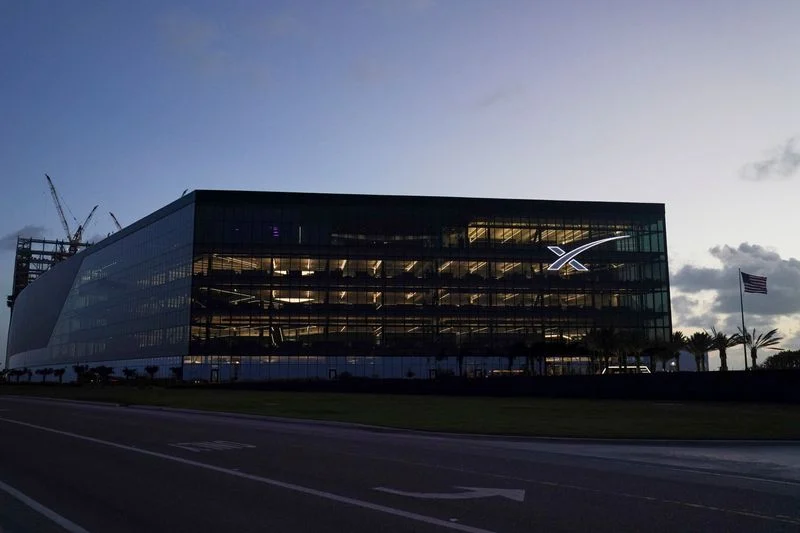 SpaceX shares tumble as post-IPO frenzy loses steam
