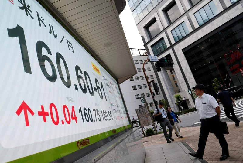 Yen teeters on cusp of 40-year low as BOJ hike fails to stem rout