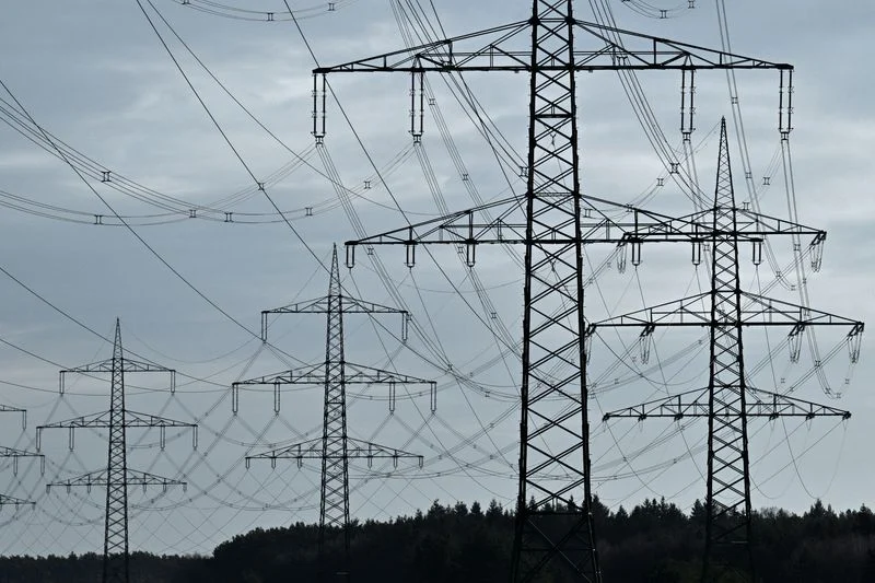 Global business leaders back faster electrification shift