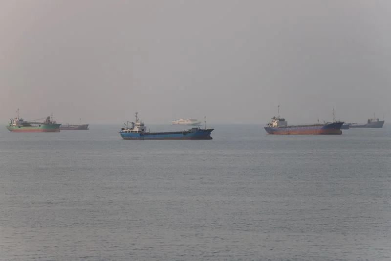 Morning Bid: Any progress is good with Hormuz at stake