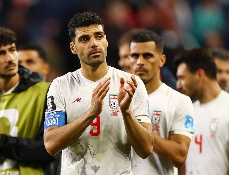 Soccer-Iran’s Taremi criticises logistical issues, suggests side not welcome in US
