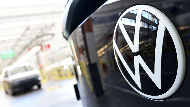 Volkswagen plans to end automated driving tie-up with Bosch, Bild reports
