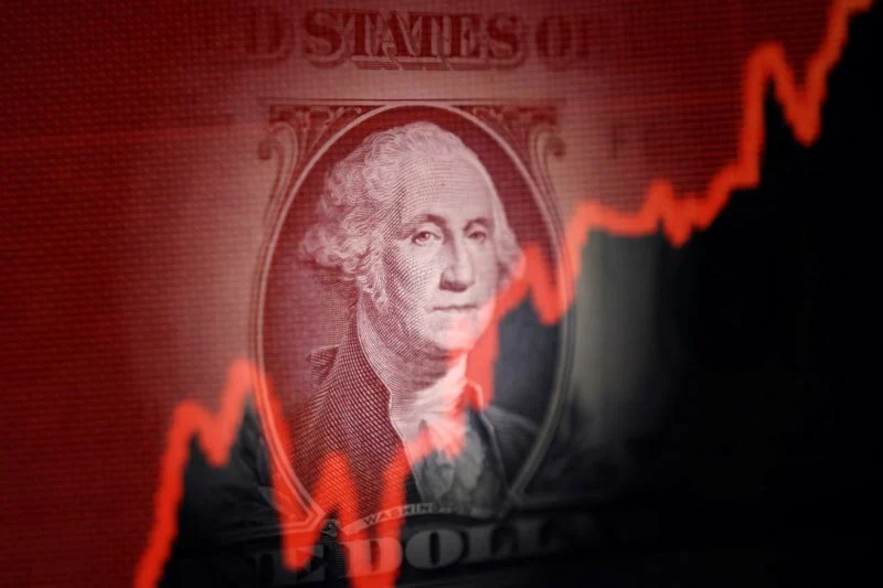 Sovereign investors with $29 trillion pivot to energy assets, flag dollar fears