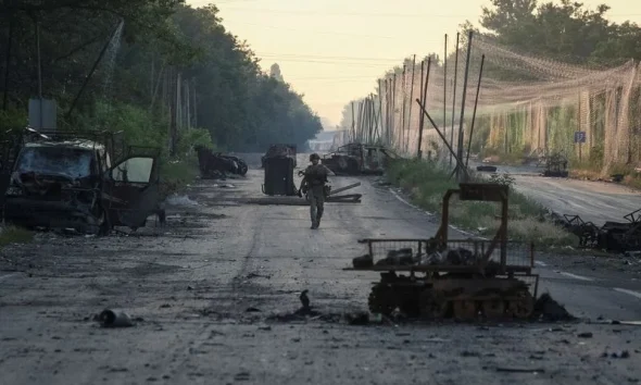 Analysis-Russia pounds on the gates of Ukraine’s ’fortress belt’