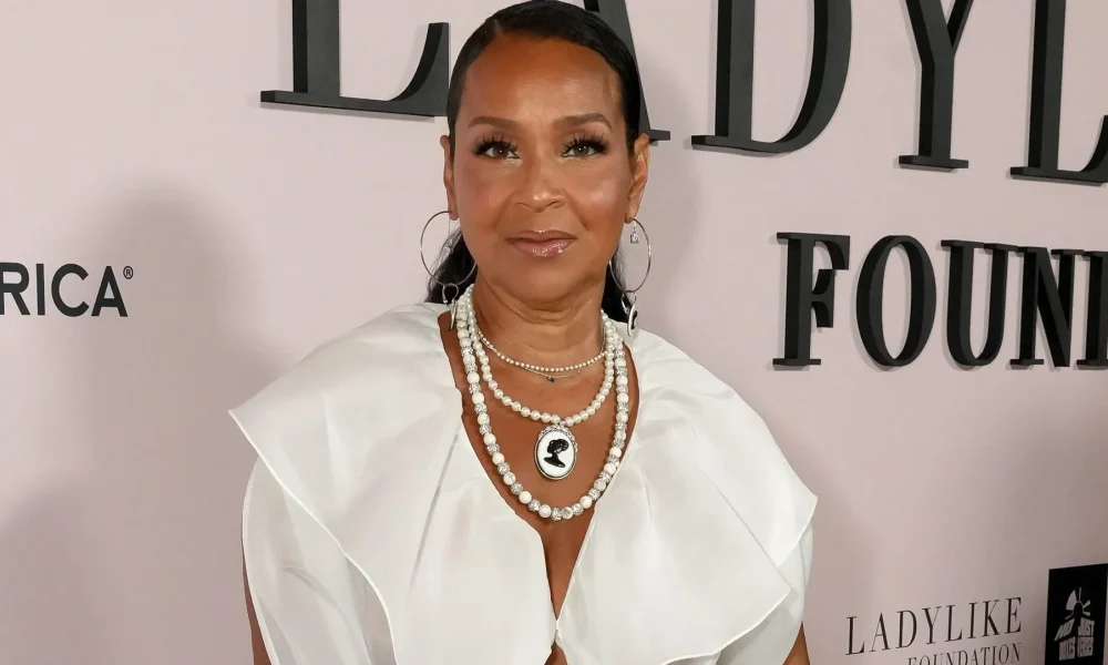 LisaRaye Has The Internet Taking Notes After Hitting Yung Miami's Spend Dat Challenge