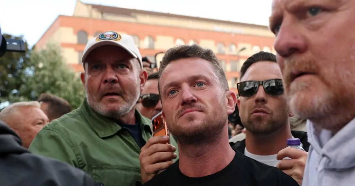 Tommy Robinson protests at police station after Henry Nowak bodycam released | News UK